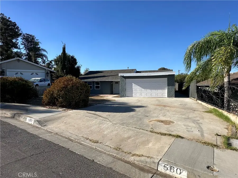 560 W 10th Street, Perris, CA 92570 - #2