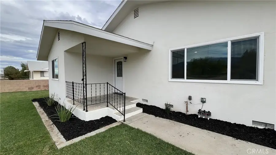 488 E Victory Avenue, Banning, CA 92220 - #3