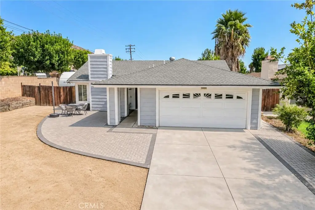 198 N Pennsylvania St, Lake Elsinore, CA 92530 - #1