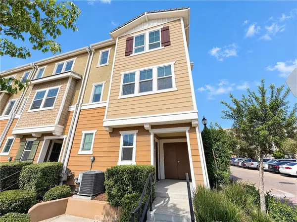 14114 W Pine, Van Nuys, CA 91405