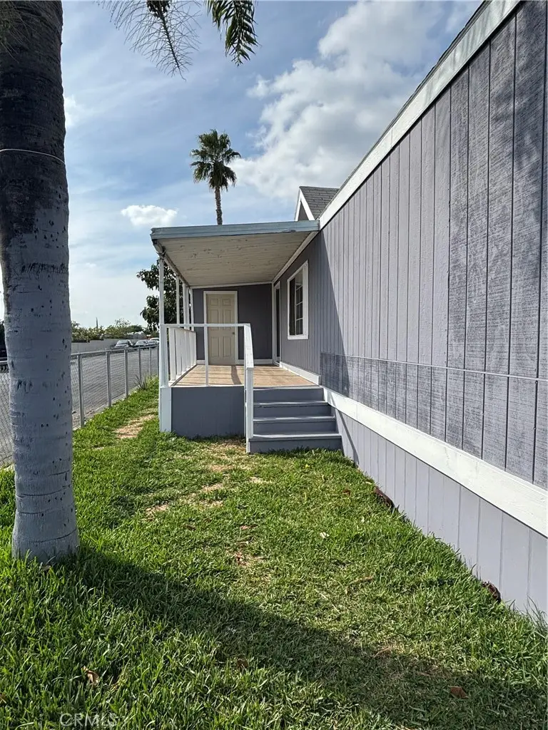 1025 Riverside #1, Rialto, CA 92376 - #3