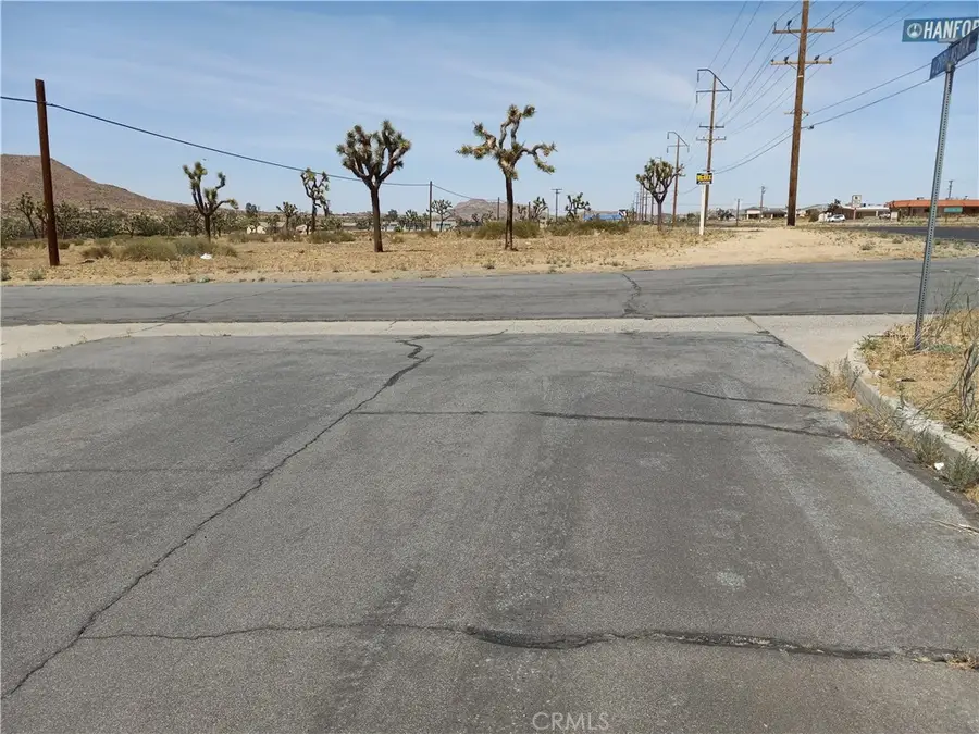 7 Twentynine Palms, Yucca Valley, CA 92284 - #2