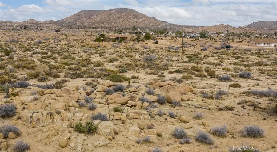 52500 Riverside Drive, Pioneertown, CA 92268 - Image #3