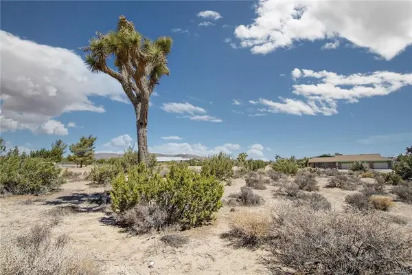 999 Grand Avenue, Yucca Valley, CA 92284