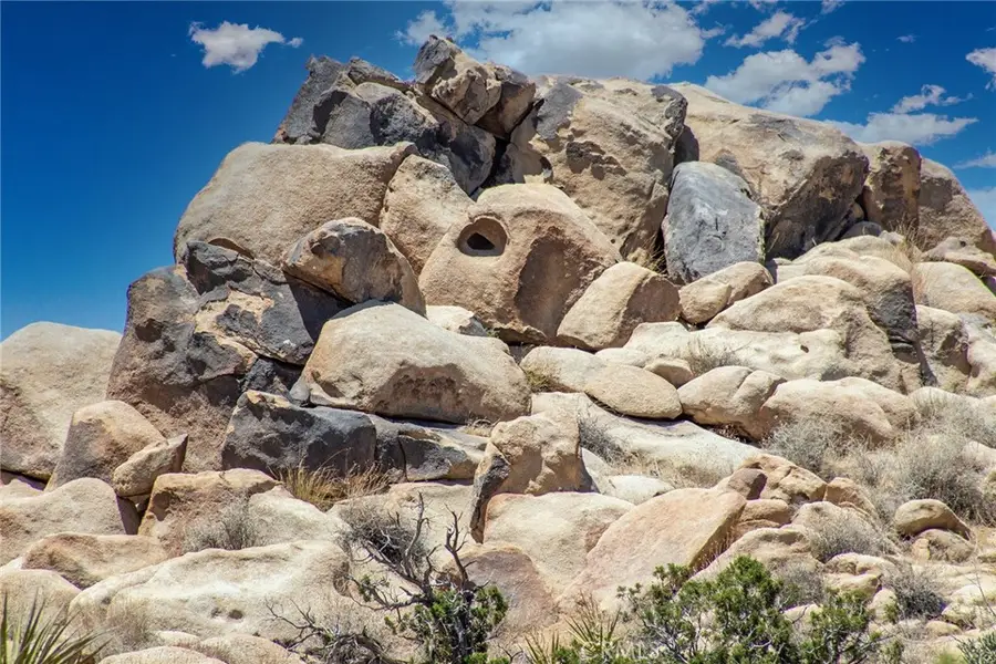 60300 Mountain Trail, Joshua Tree, CA 92252 - Image #2