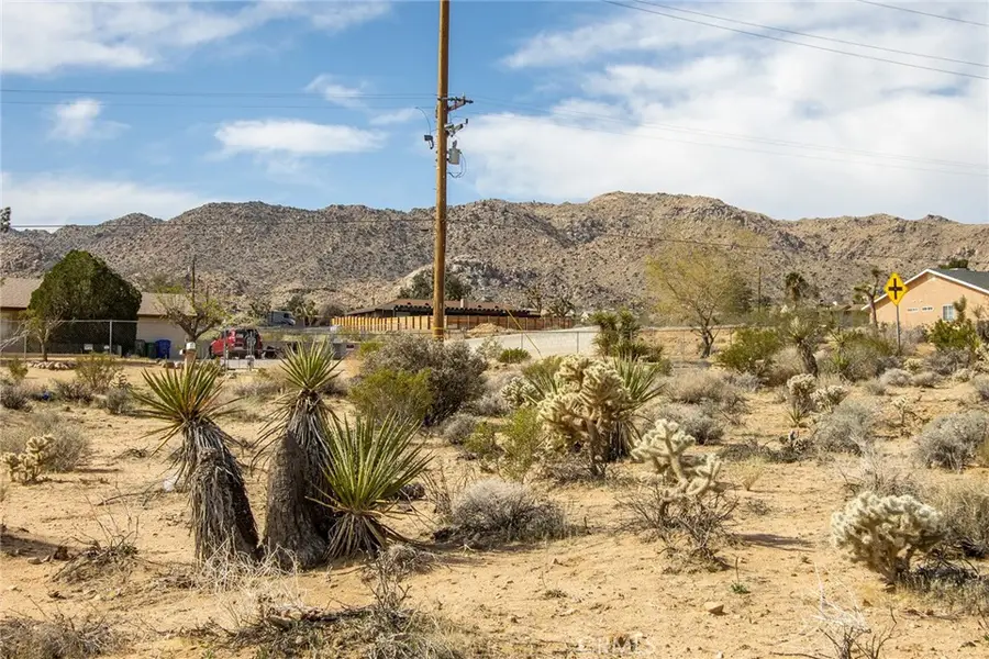 7276 Encina Road, Joshua Tree, CA 92252 - Image #3