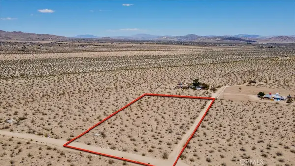 888 Lucky Lane, Landers, CA 92285