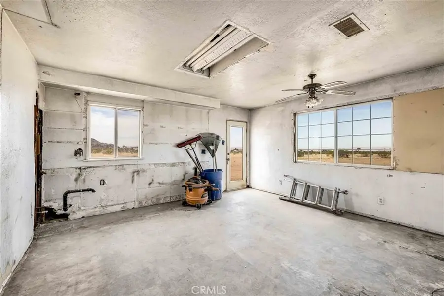 59724 Stearman Road, Landers, CA 92285 - Image #2