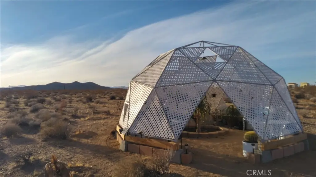 377 Sunny Vista Road, Landers, CA 92285 - Image #1