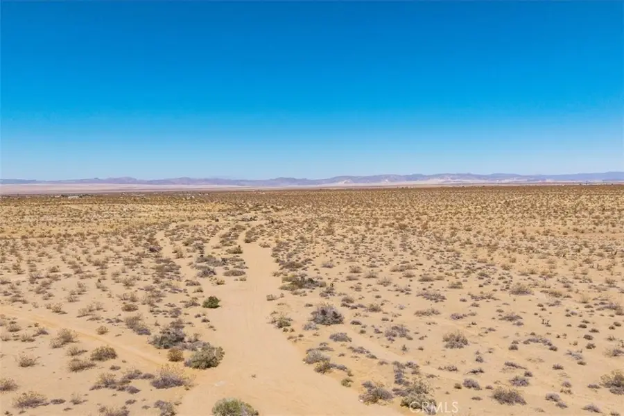 411 Willie Way, Joshua Tree, CA 92252 - Image #2