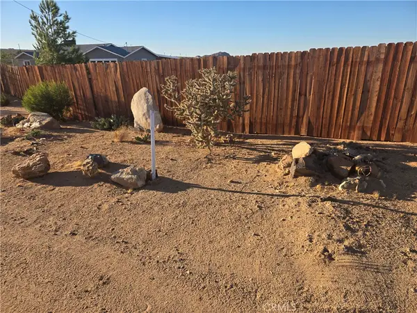 55560 Massachusets Avenue, Landers, CA 92285