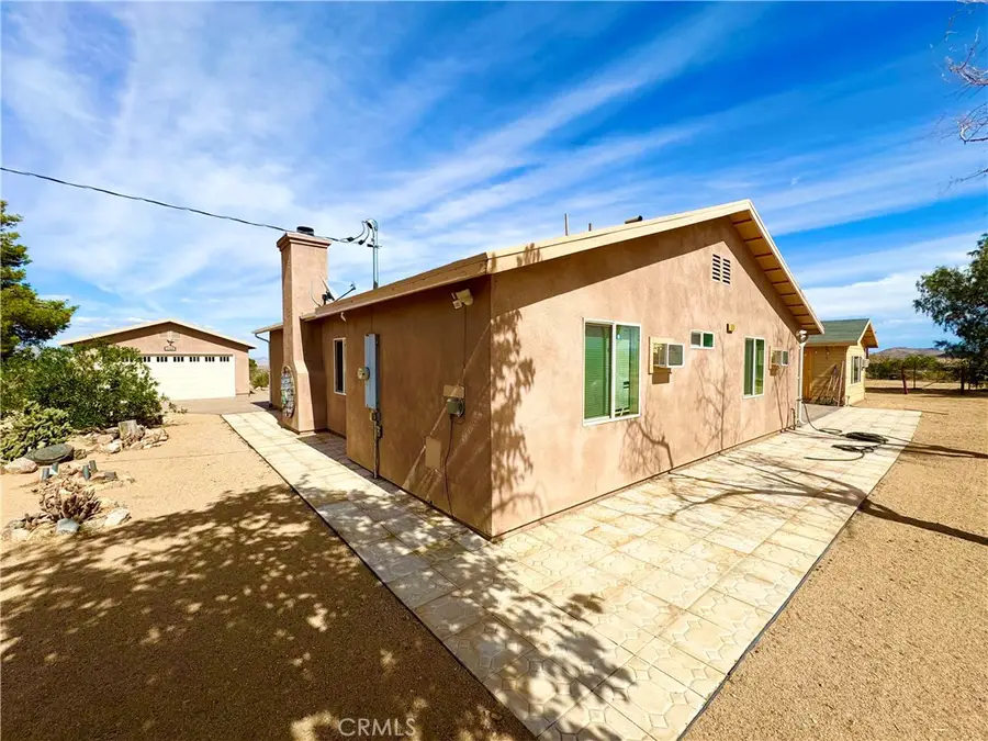 1525 Dakota, Landers, CA 92285 - Image #3