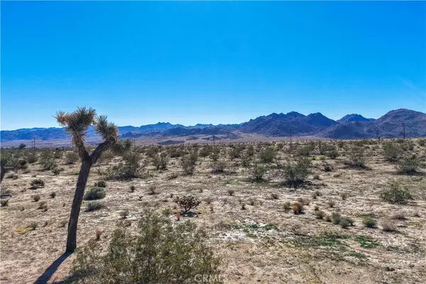 62407 Crestview Drive, Joshua Tree, CA 92252