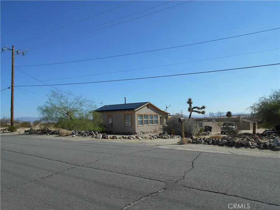 6439 Desert Knoll Avenue, Twentynine Palms, CA 92277 - Image #2