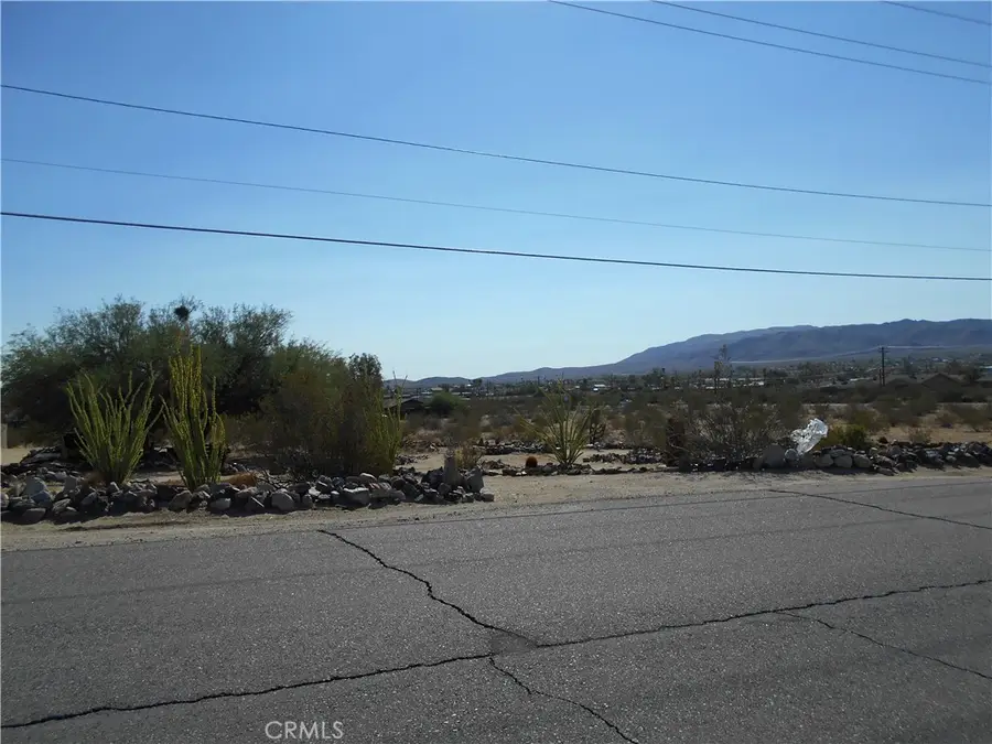 6439 Desert Knoll Avenue, Twentynine Palms, CA 92277 - Image #3