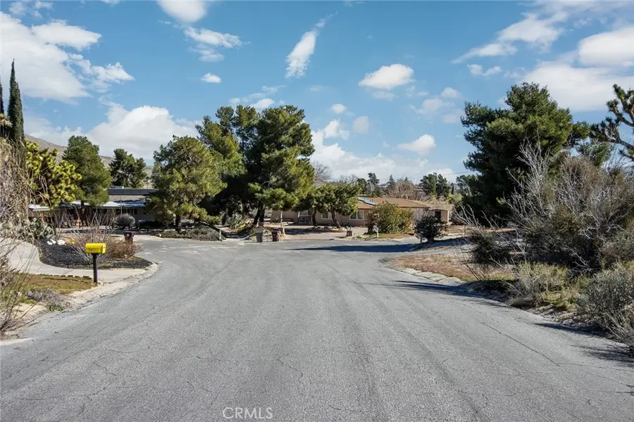 54925 Benecia, Yucca Valley, CA 92284 - #2