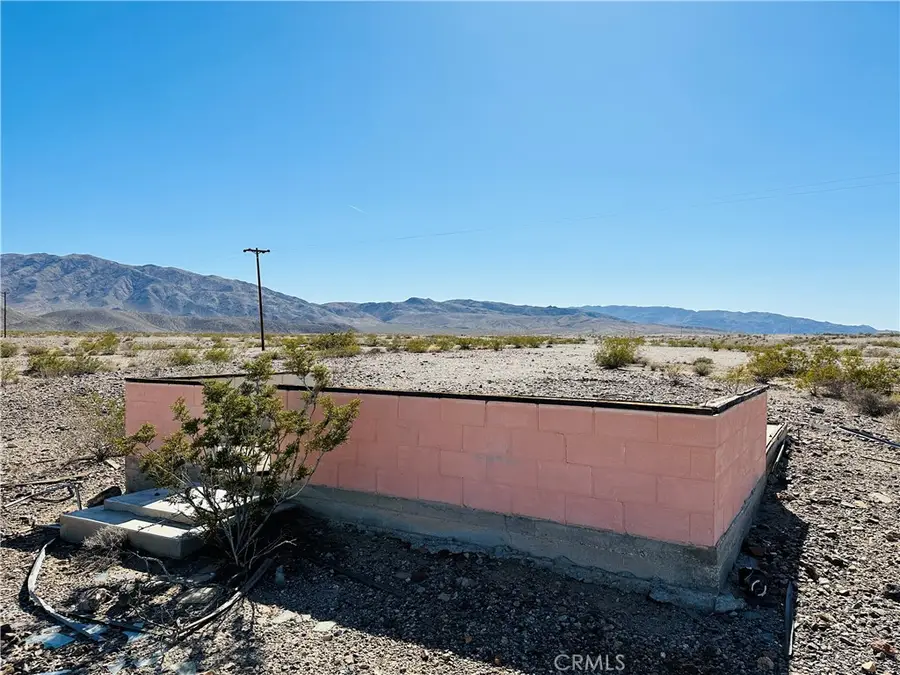 5 Sullivan Road, Twentynine Palms Yucca Valley, CA 92277 - #2