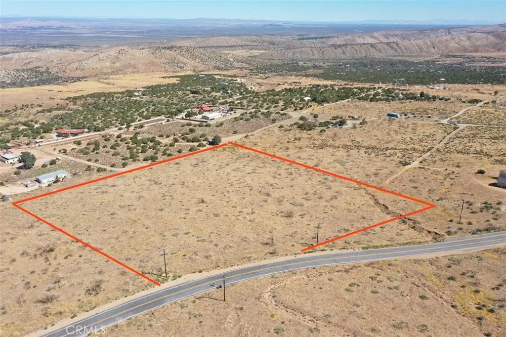 113 Juniper Hills Rd., Juniper Hills, CA 93543 - #1