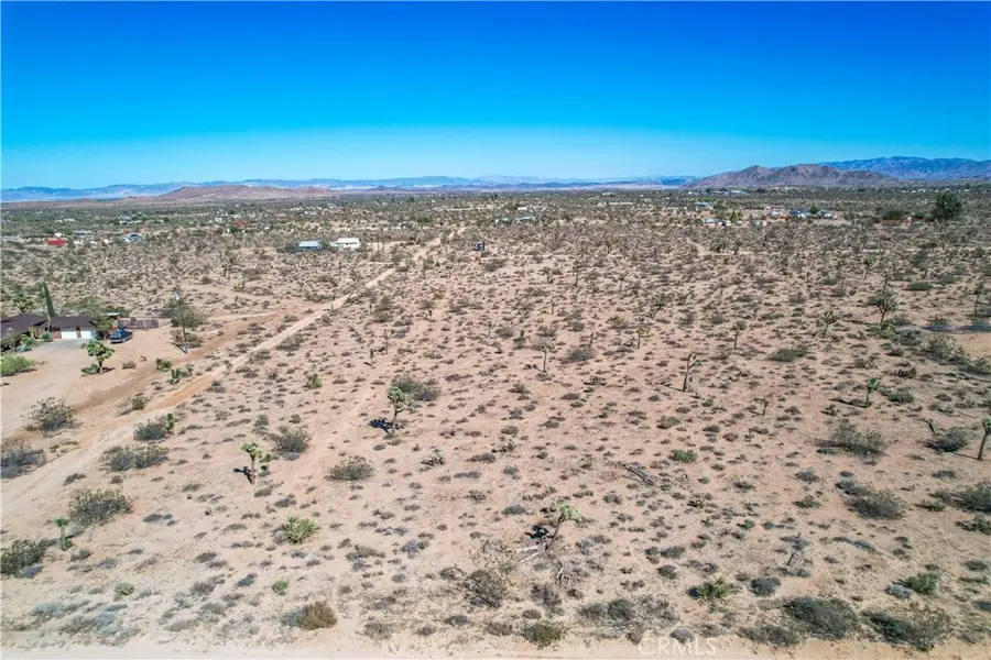 3161 Warren Vista Avenue, Yucca Valley, CA 92284 - #3