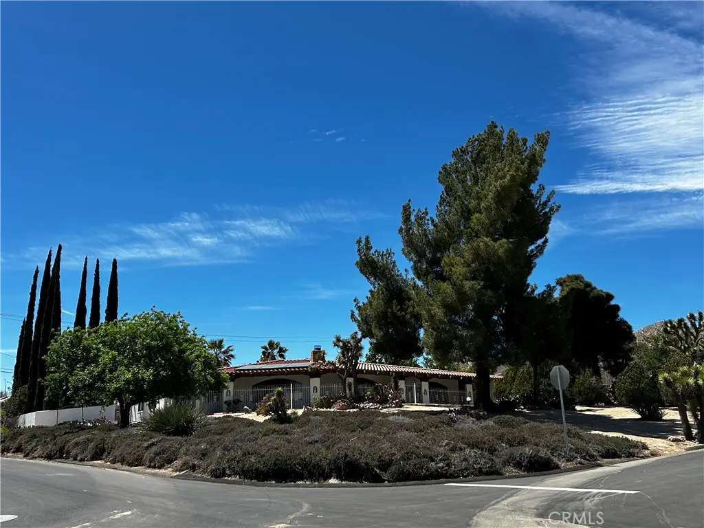 7456 San Remo Trail, Yucca Valley, CA 92284 - #1