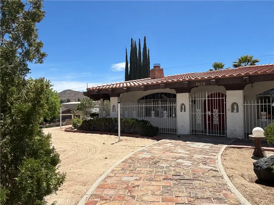 7456 San Remo Trail, Yucca Valley, CA 92284 - #3