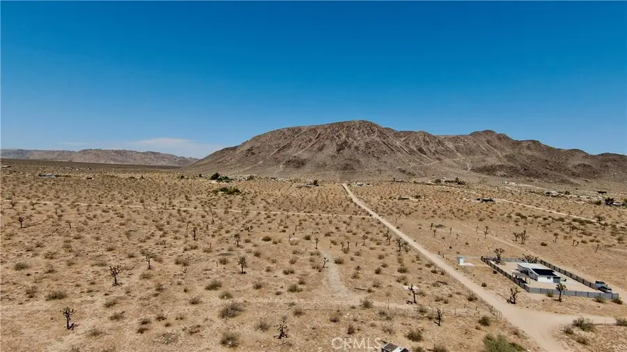 1903 Osgood Avenue, Landers, CA 92285 - #2