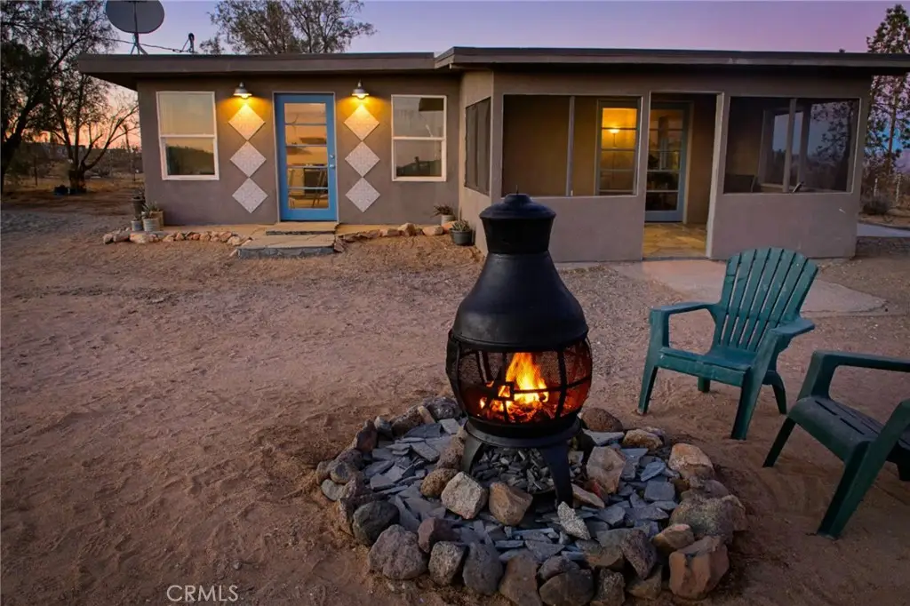 915 Dakota Lane, Landers, CA 92285 - #1