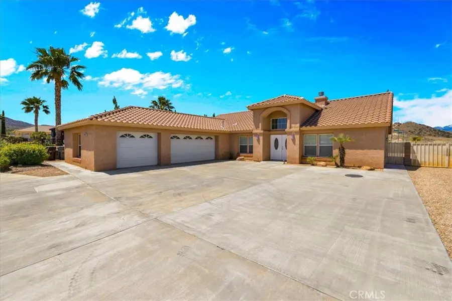 8674 Dumosa, Yucca Valley, CA 92284 - #2
