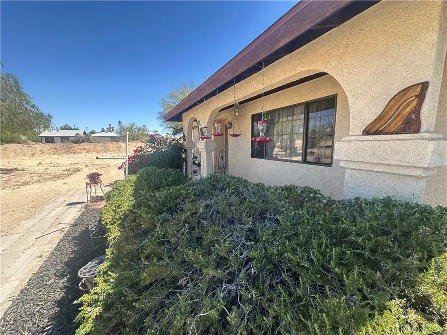 6637 Via Allegra, Twentynine Palms, CA 92277 - #2
