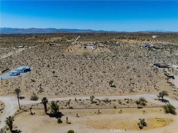 57877 La Crescenta, Yucca Valley, CA 92284