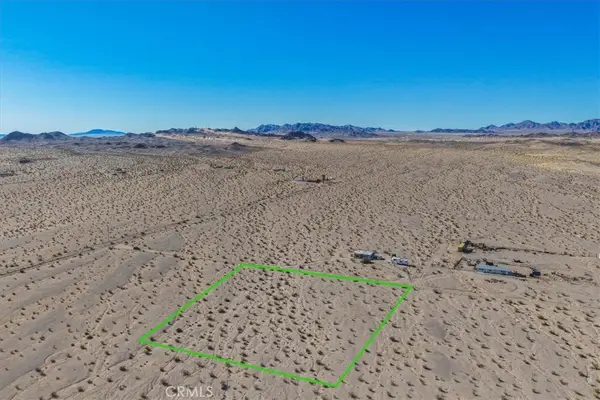 127 Waylyn, 29 Palms, CA 92277
