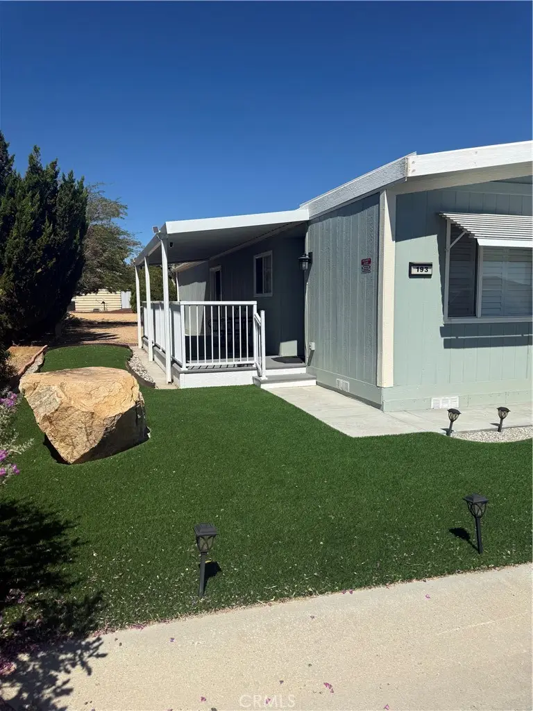 7501 Palm Ave, Yucca Valley, CA 92284 - #1