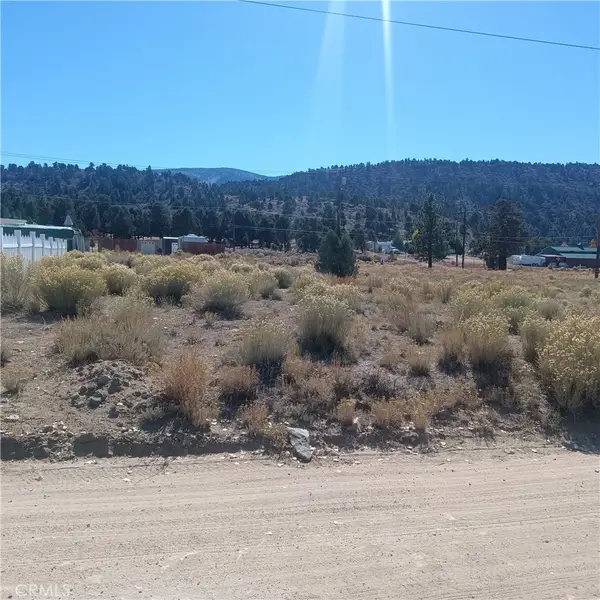 777 Old Pioneer Town Road, Baldwin Lake, CA 92314