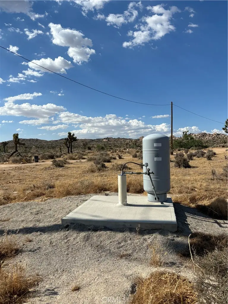 2171 Billy Bob Lane, Pioneertown, CA 92268 - #1