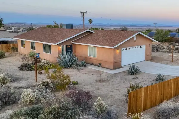 61620 Crest Circle, Joshua Tree, CA 92252
