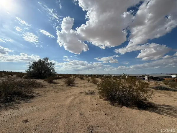 5266 Adobe, 29 Palms, CA 92277