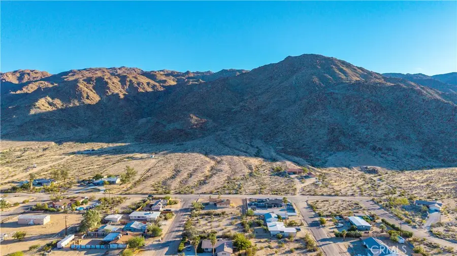 7062 Estrella Avenue, Twentynine Palms, CA 92277 - #2