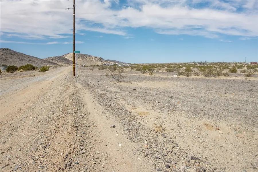 68700 Michael Way, Twentynine Palms Yucca Valley, CA 92277 - #2
