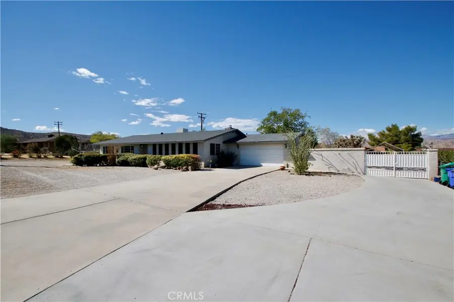 7390 Victoria Avenue, Yucca Valley, CA 92284 - #2