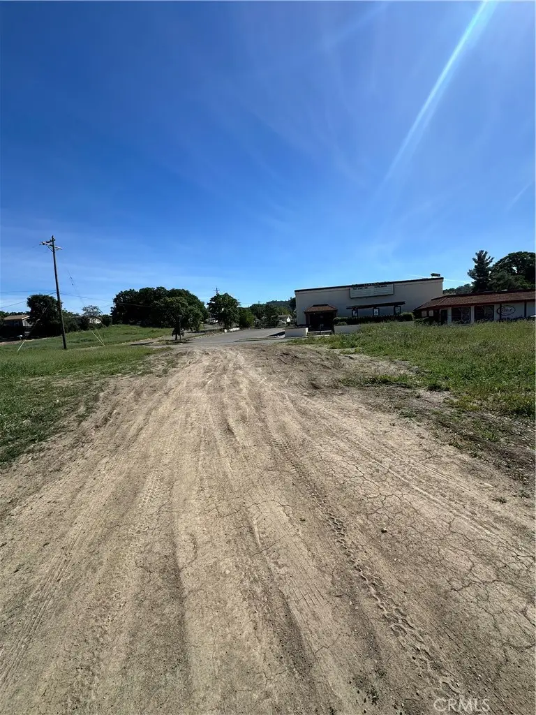 3385 Washington Street, Clearlake, CA 95422 - #3