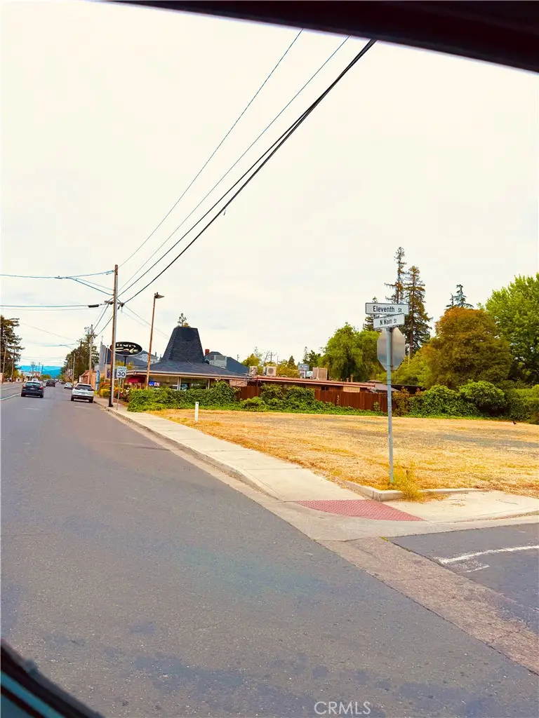 1095 N Main, Lakeport, CA 95453 - #3