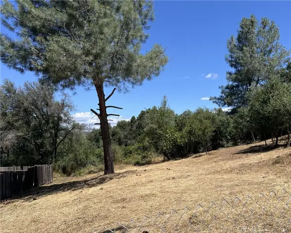 15686 23rd Avenue, Clearlake, CA 95422