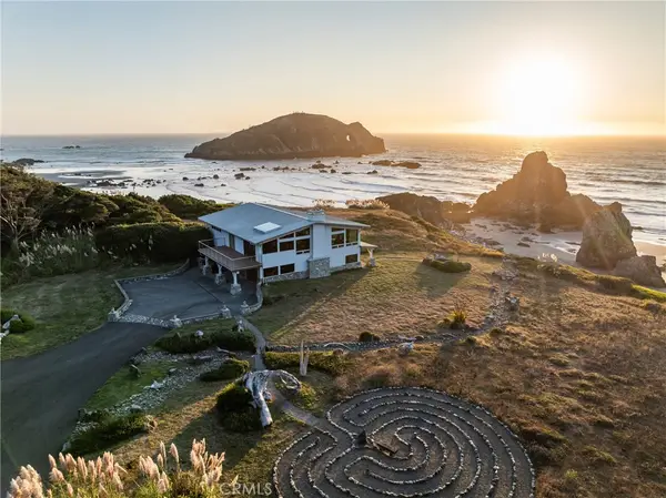 405 Island View, Smith River, CA 95567