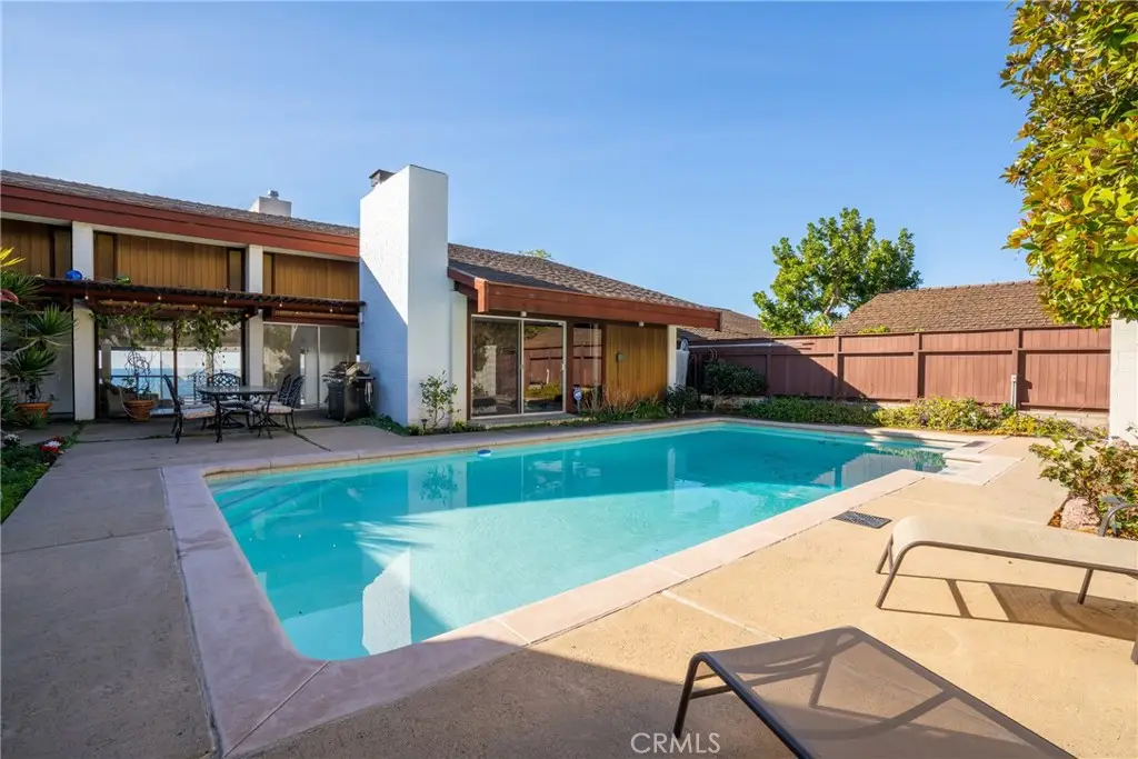 481 Dartmoor Street, Laguna Beach, CA 92651 - Image #1