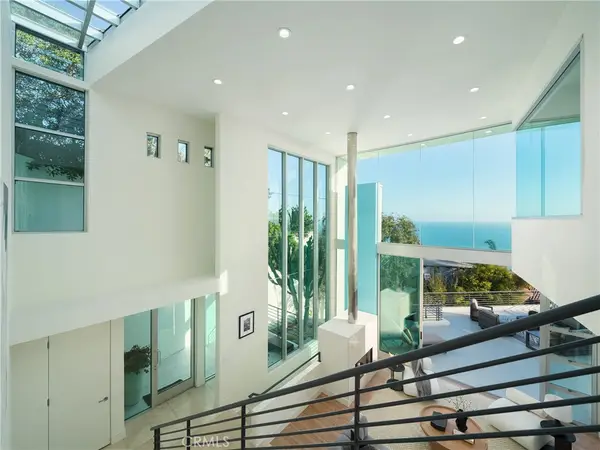 468 Ashton Drive, Laguna Beach, CA 92651