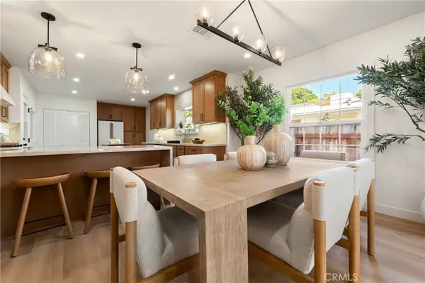 11333 Montana Avenue, Los Angeles, CA 90049