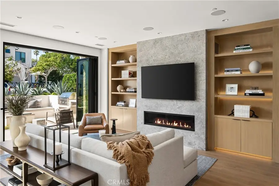 412 Heliotrope, Corona Del Mar, CA 92625 - #2