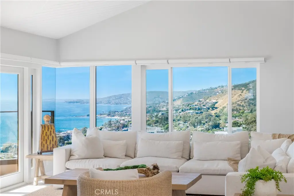 15 N Vista De Catalina, Laguna Beach, CA 92651 - #1