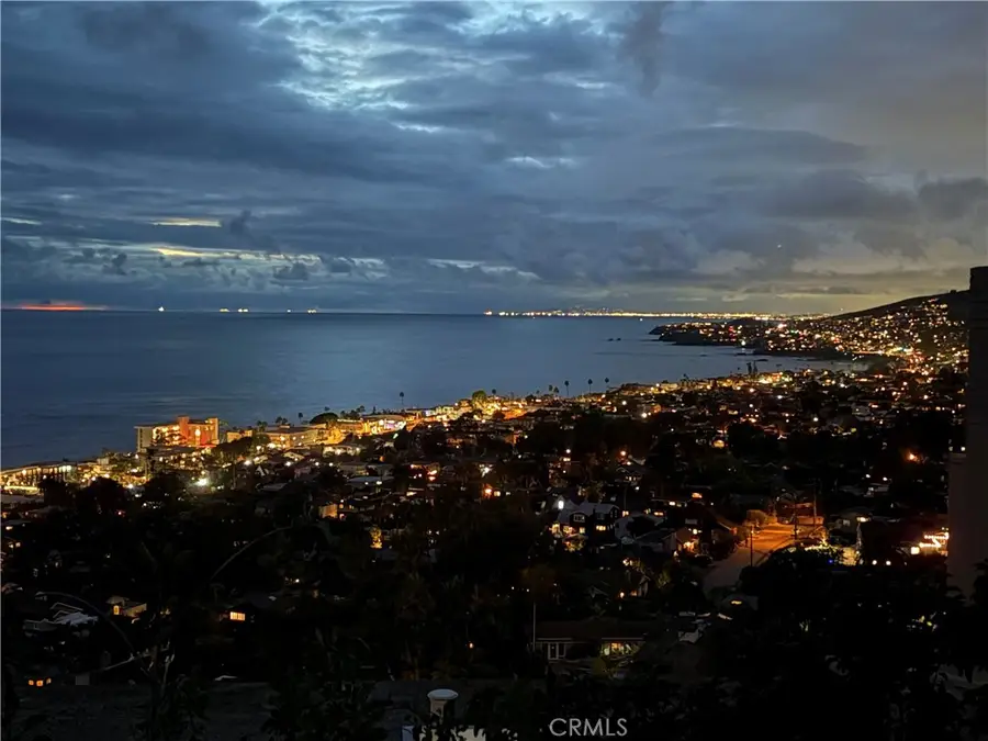 2147 Crestview, Laguna Beach, CA 92651 - #2