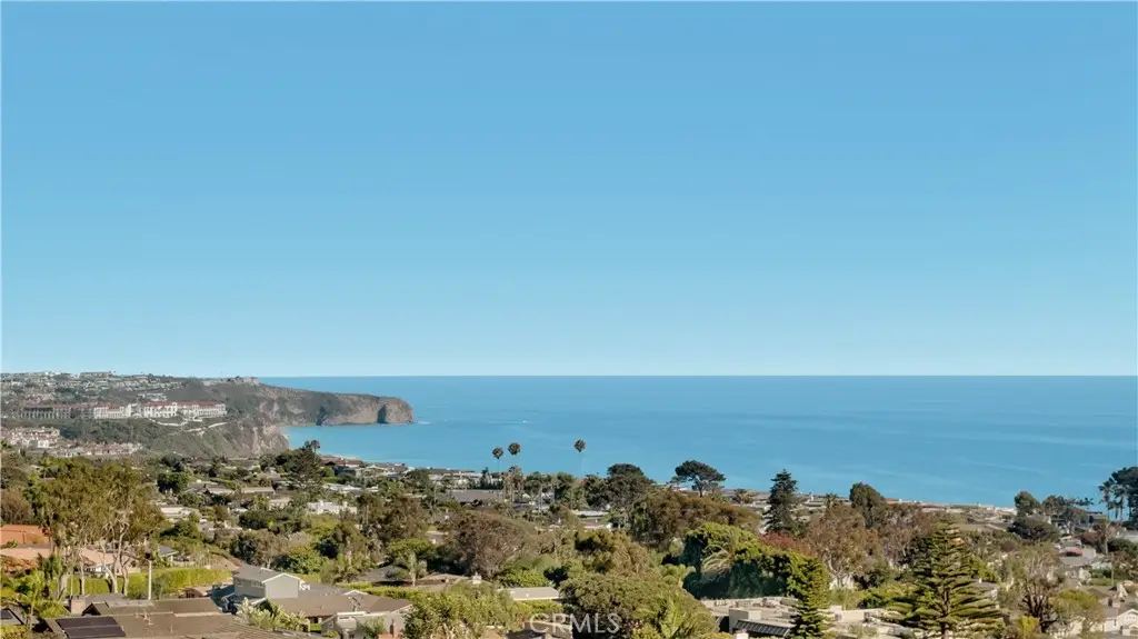 17 N Vista De La Luna, Laguna Beach, CA 92651 - #1